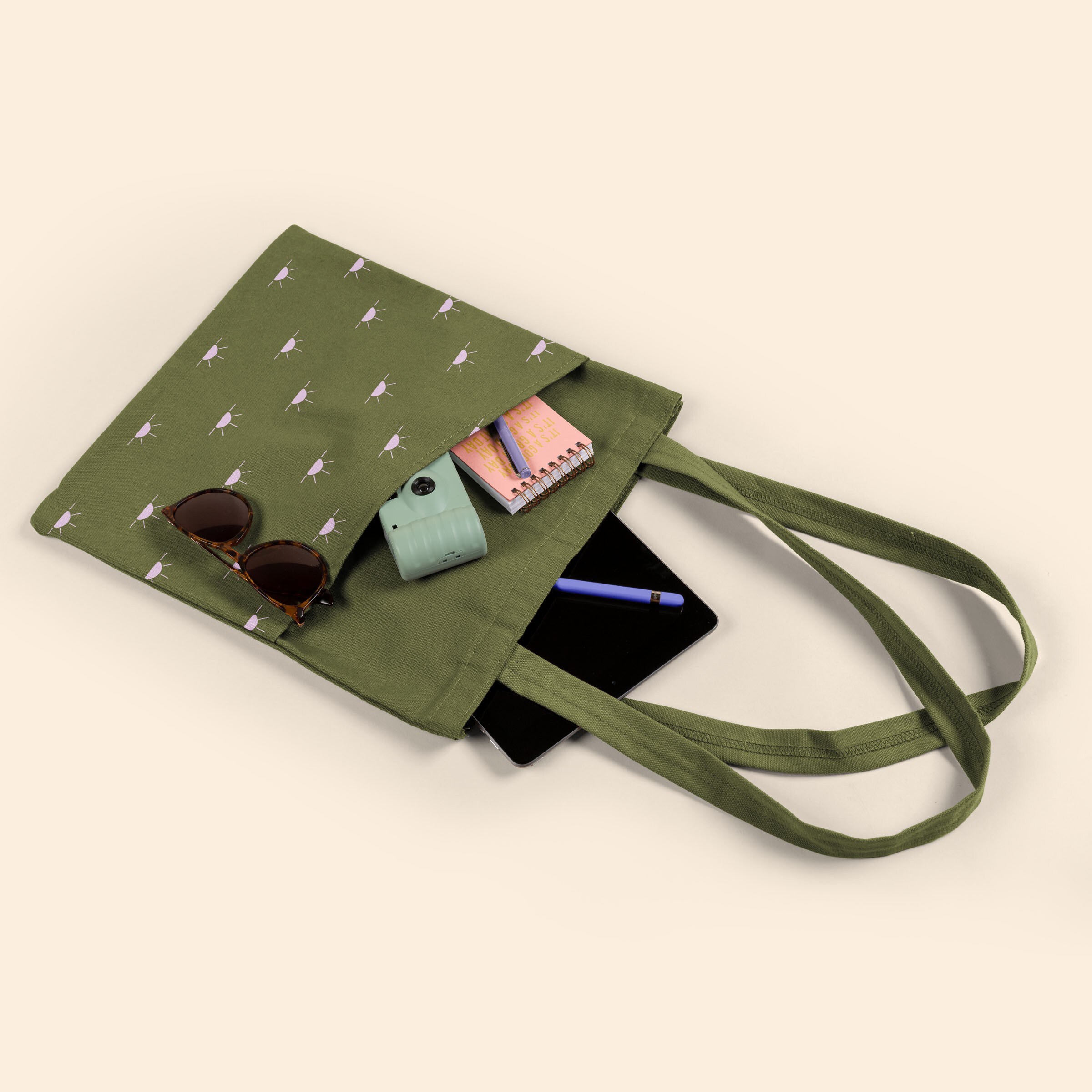 MAIN SQUEEZE PEEK-A-BOO - COLORED CANVAS