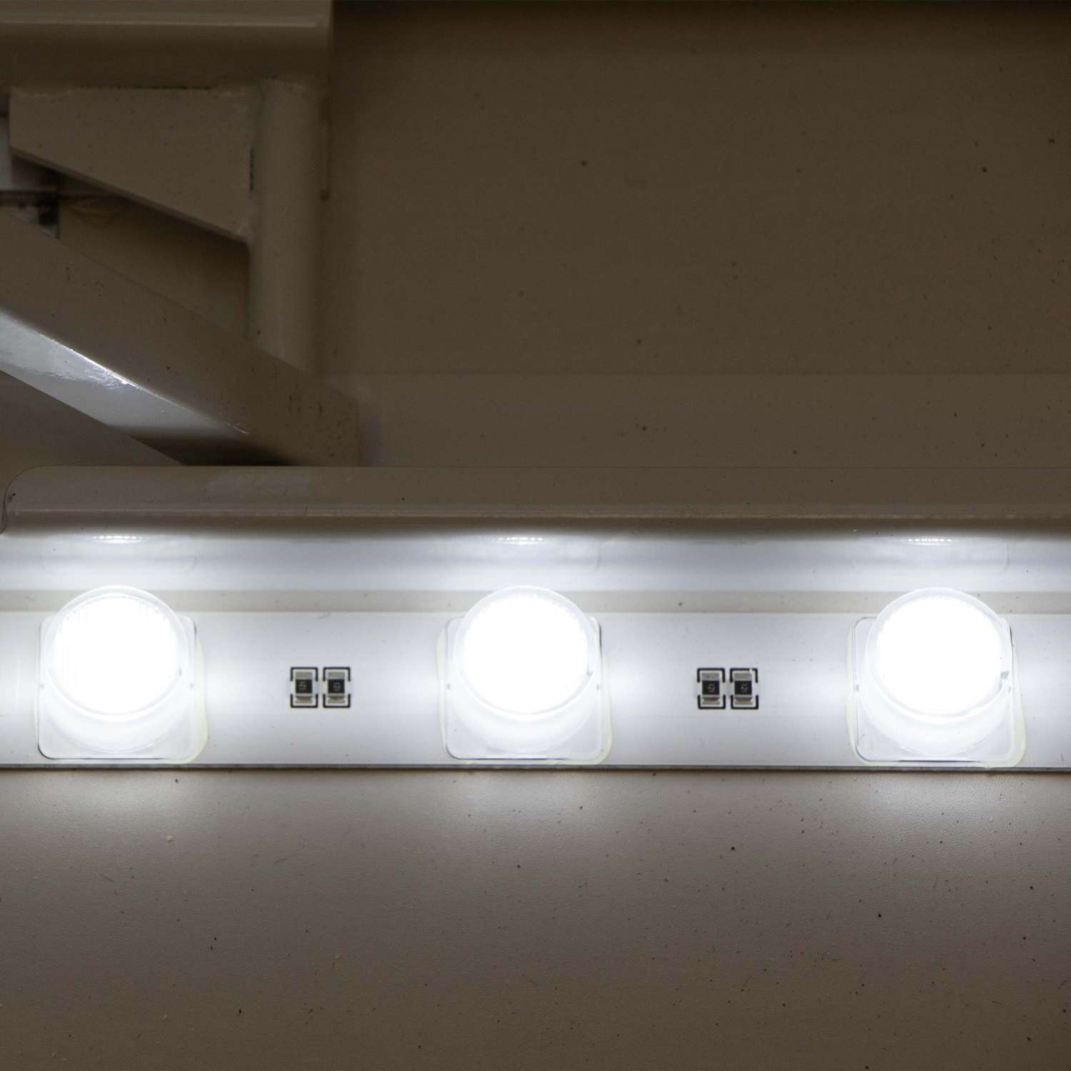 Collapsible Lit Counter Kit 9