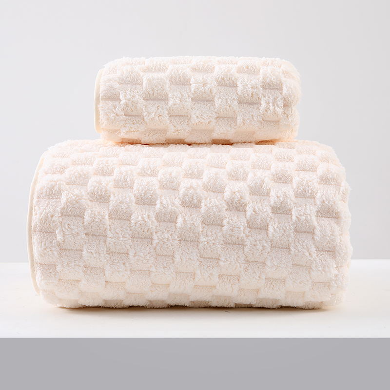 Thickened Coral Velvet Beach Towel 6