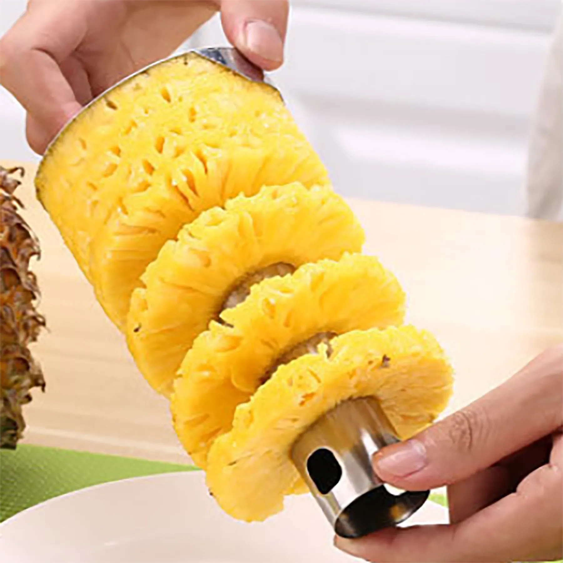 Stainless Steel Pineapple Slicer Fruit Peeling Machine 4