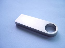 Metal Loop USB Flash Drive 17