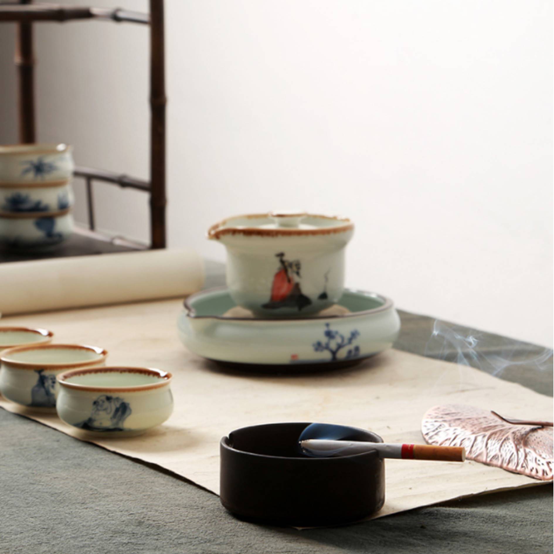 Creative Ceramic Windproof Round Ashtray 3