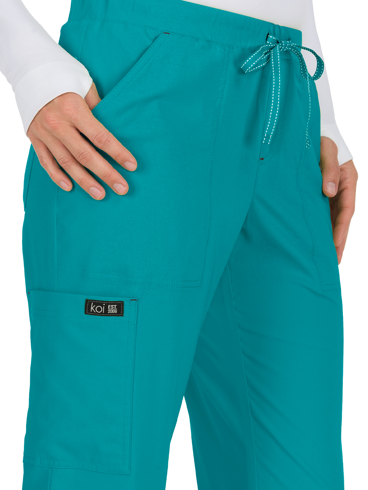 koi - Basics - Women's Eight-Pocket Stretch Cargo Holly Pant 55