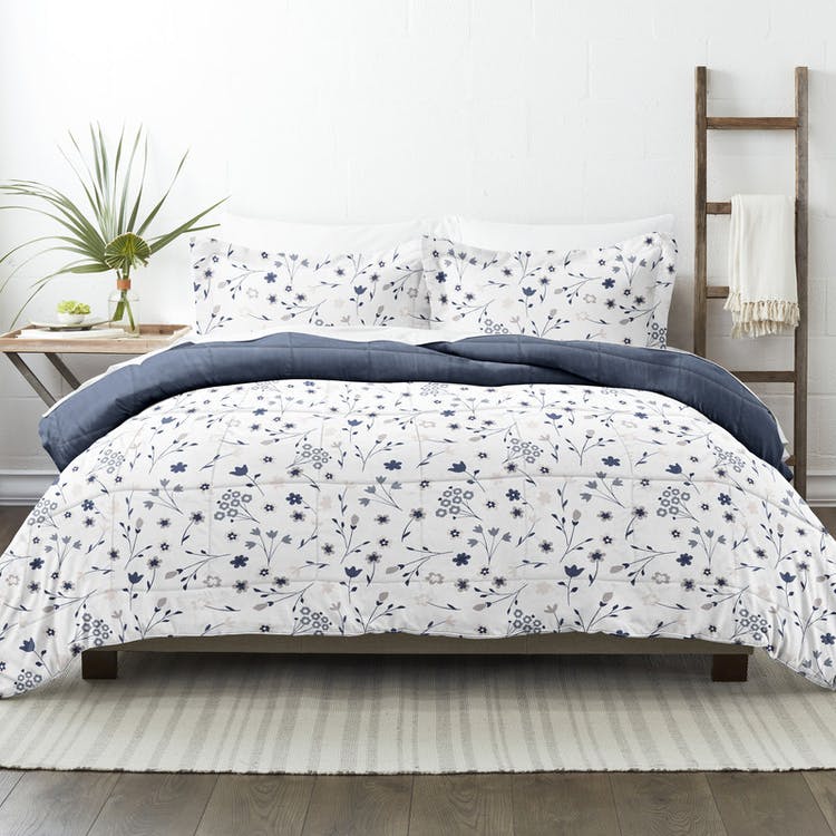 Down Alternative Comforters - Navy & White King 3 Piece 1