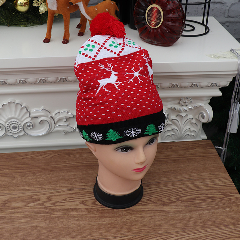 Christmas LED Light Up Beanie Hat 2