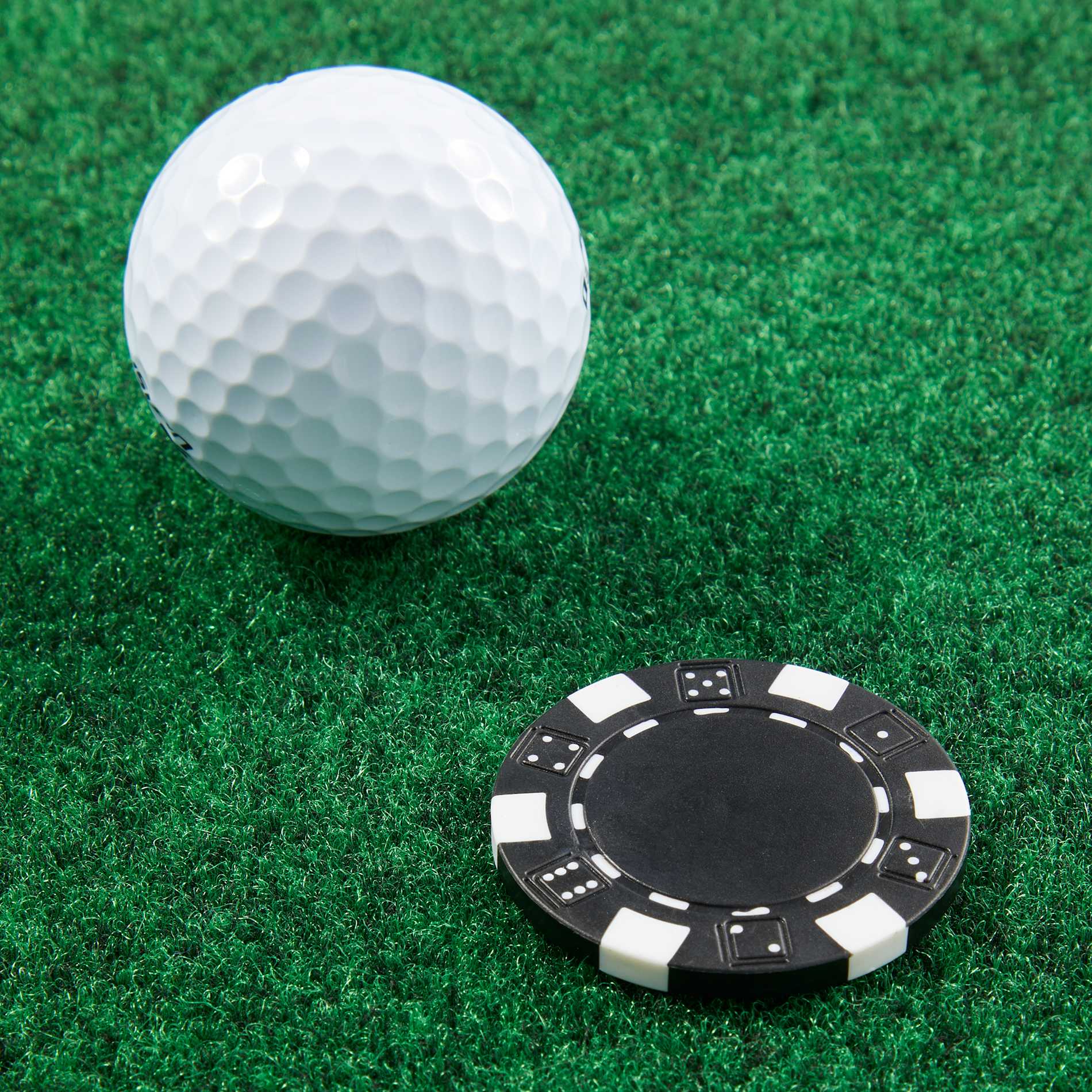 Recycled Poker Chip Ball Marker 83