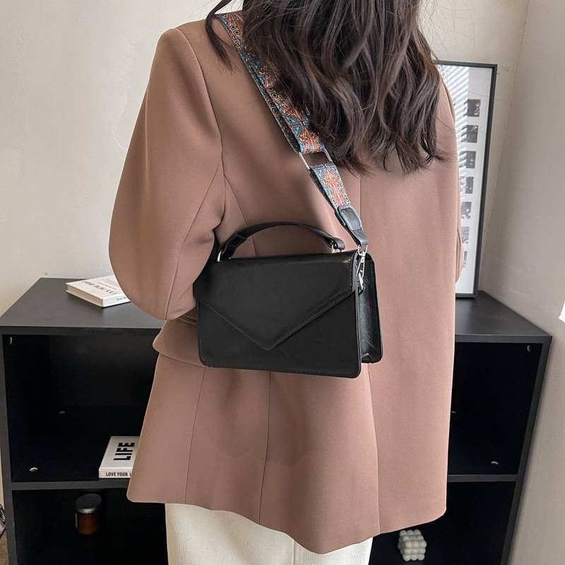 PU Leather Lightweight Tote Bag 4