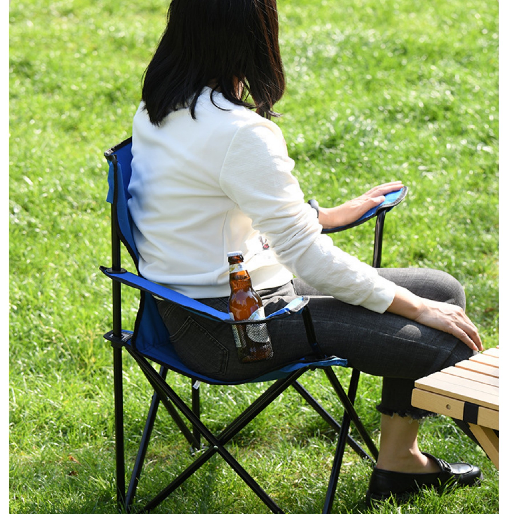 Folding Chairs With Outdoor Armrests 1