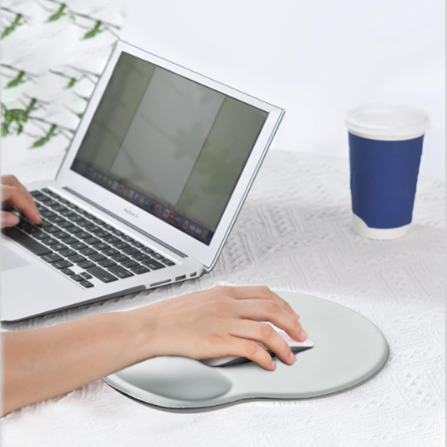 Silicone Solid Color Minimalist Style Mouse Pad Wrist Guard Soft Pad. 1