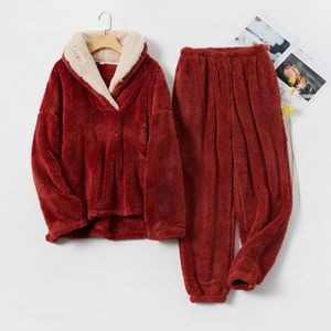 Women Autumn And Winter Flannel Pajamas Set 4