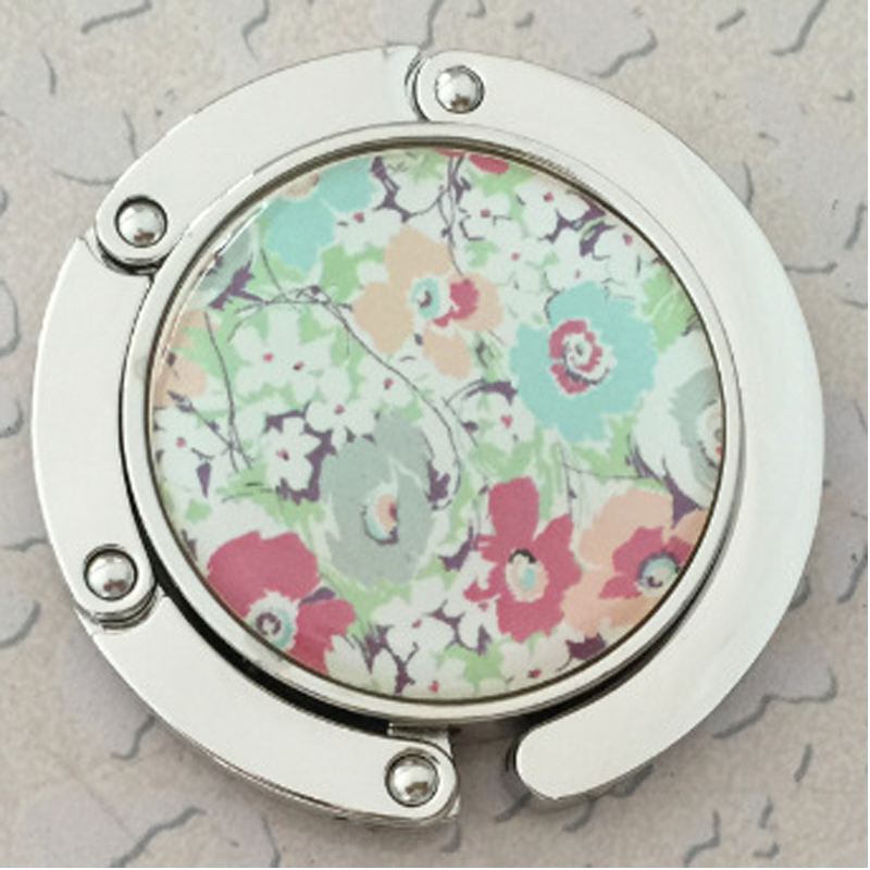 Magnetic Purse Hanger 5