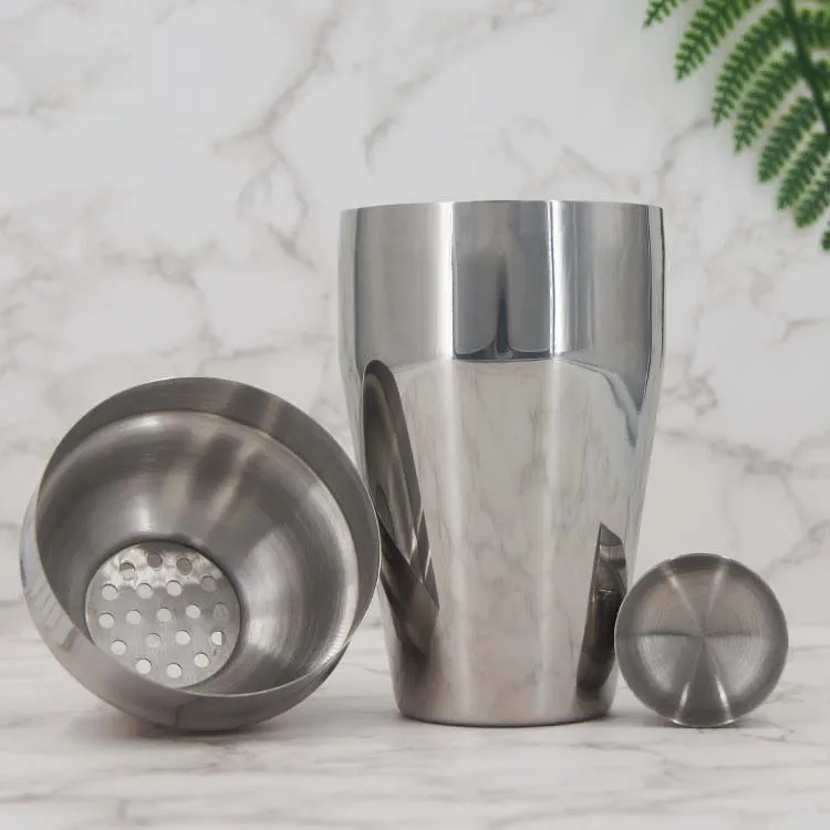 Mokia Cocktail Shaker - 23.3 OZ. 2
