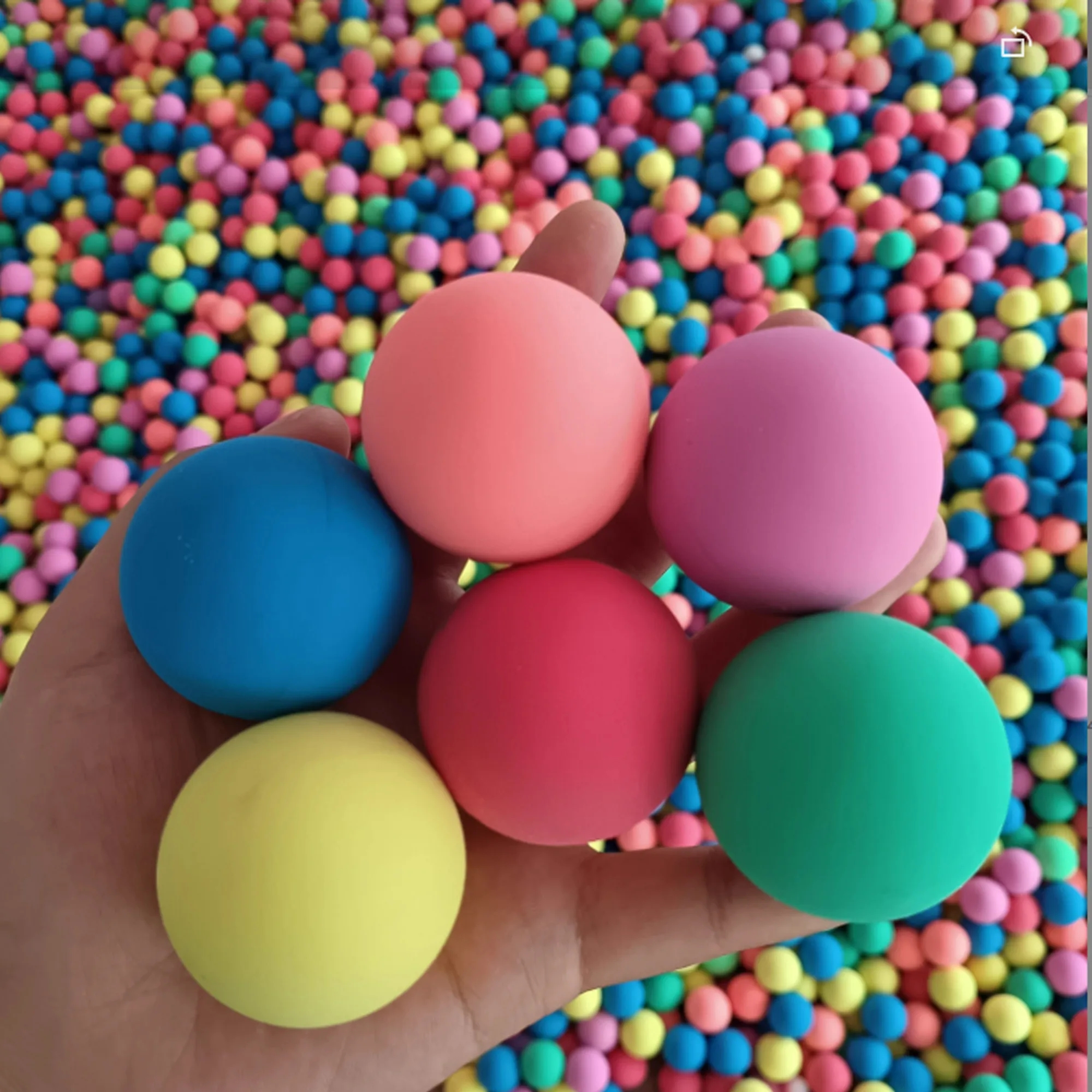 Bouncy Balls 2