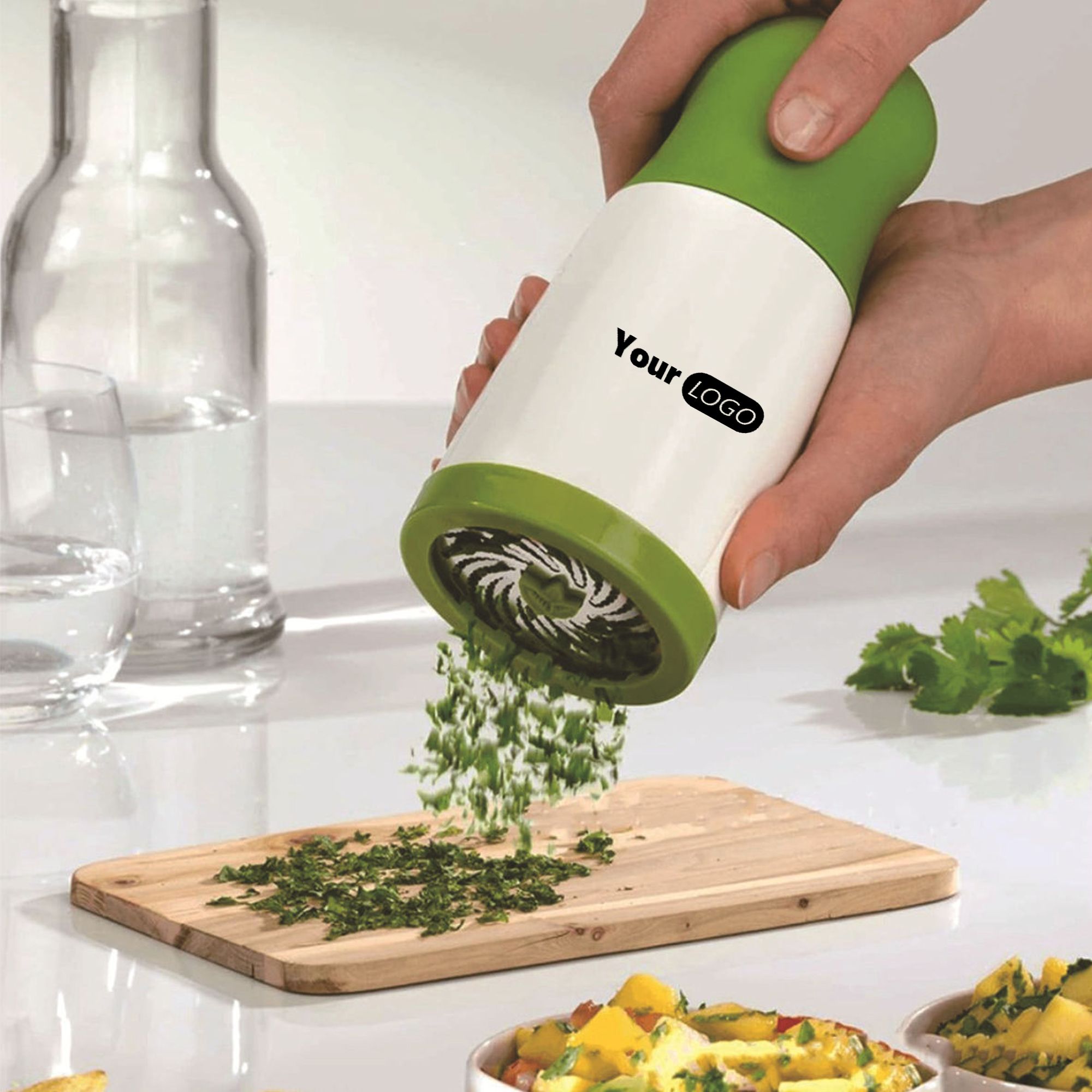Excellent Herb Grinder Spice Mill - Suit for Grinding Garlic 2