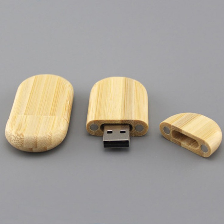32 GB Wood USB Flash Drive with Wooden Box 4