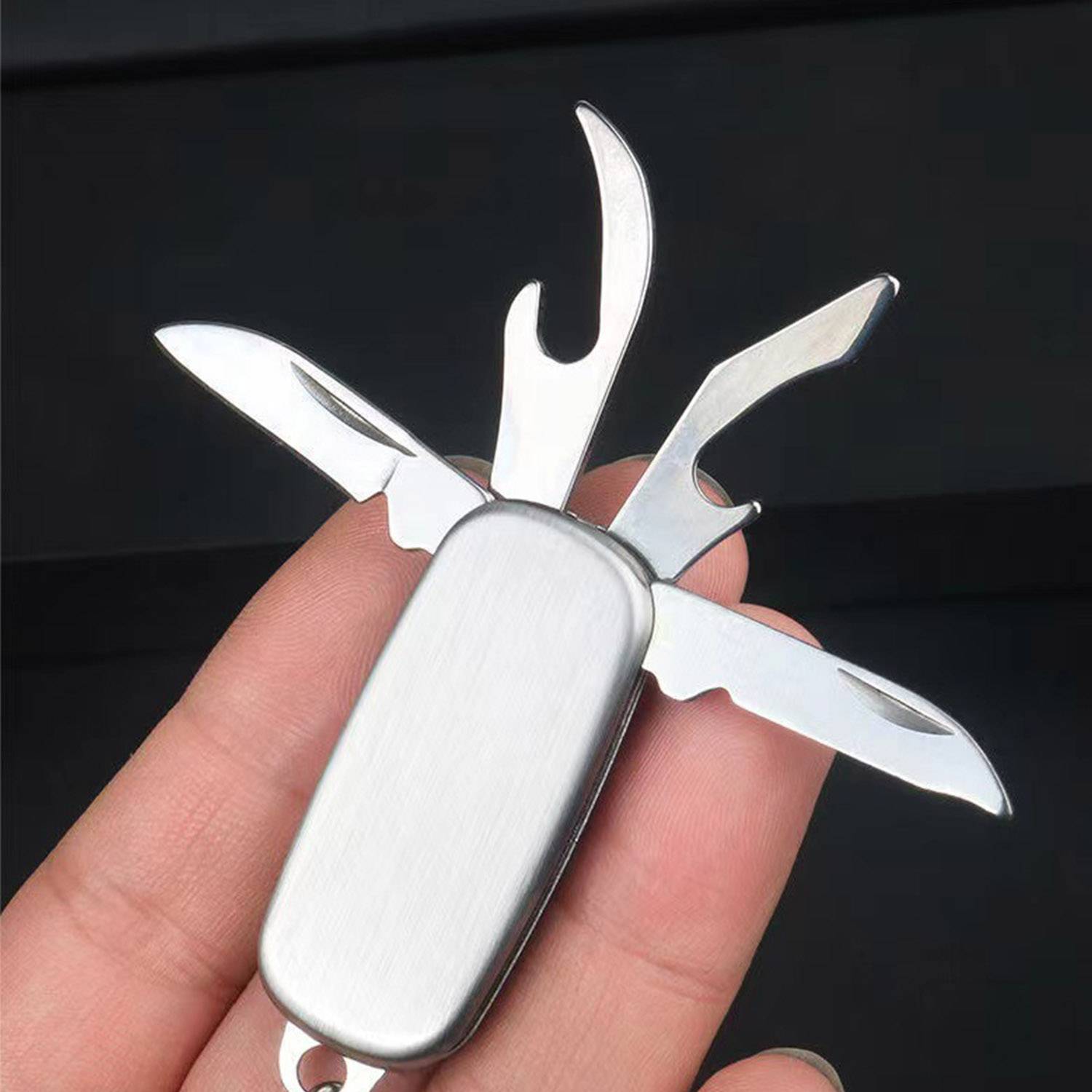 Multifunctional Key Holder w/ Mini Tools 6