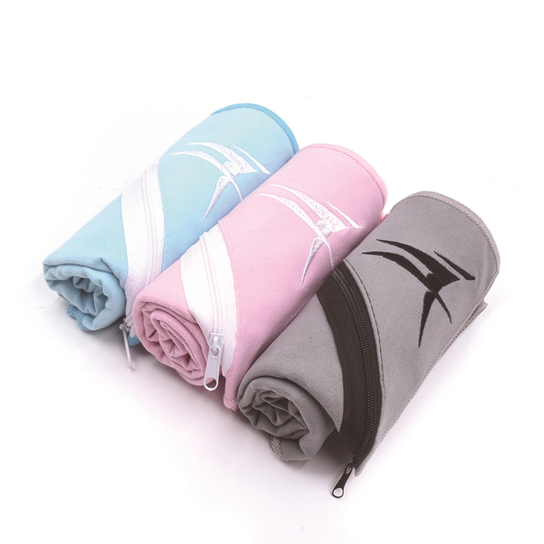 Soft Fiber Tricolor Sports Towel w/ Zipper Pocket 9