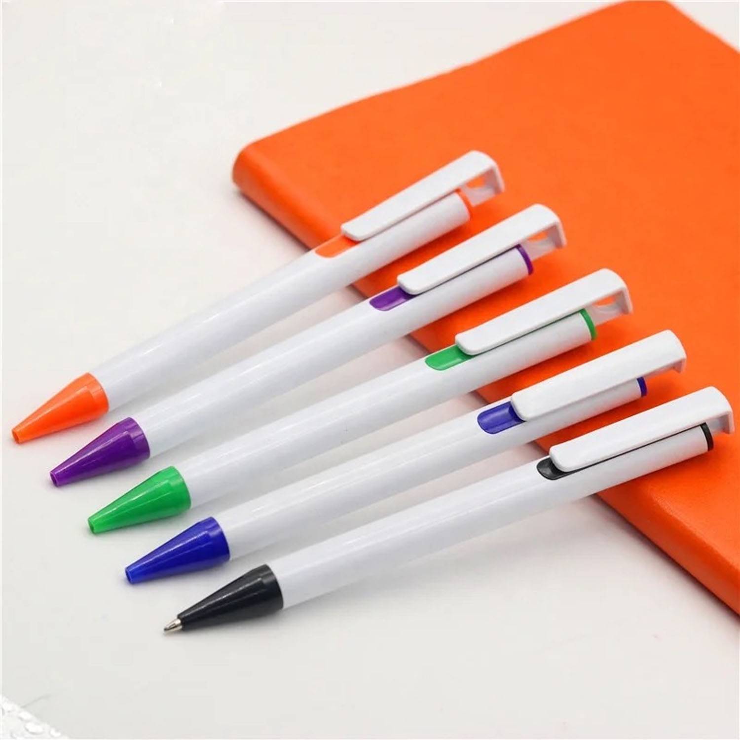 Multifunctional ballpoint pen 6