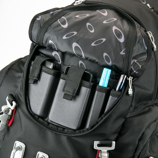 Oakley Kitchen Sink Backpack 14