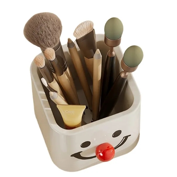 Desktop Smiley Face Pen Holder 5