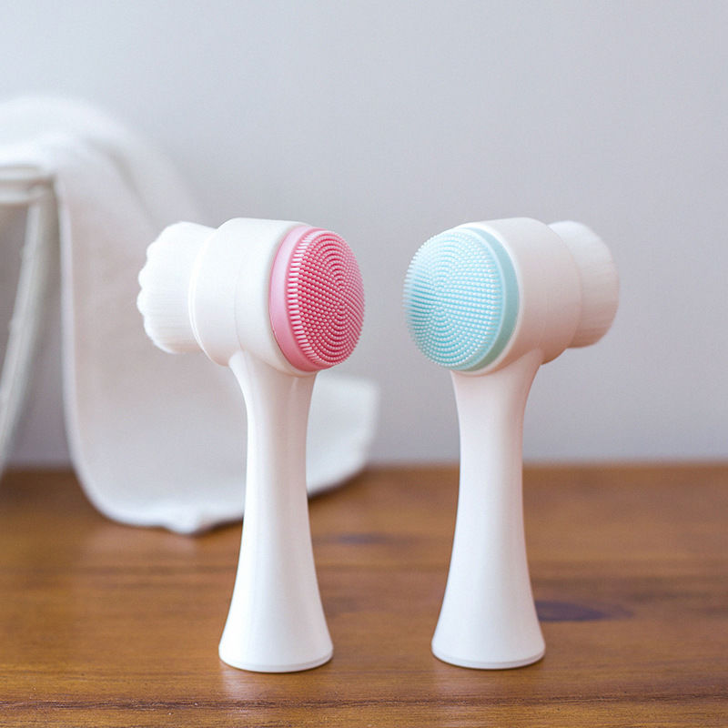 Facial Cleansing Brush 1