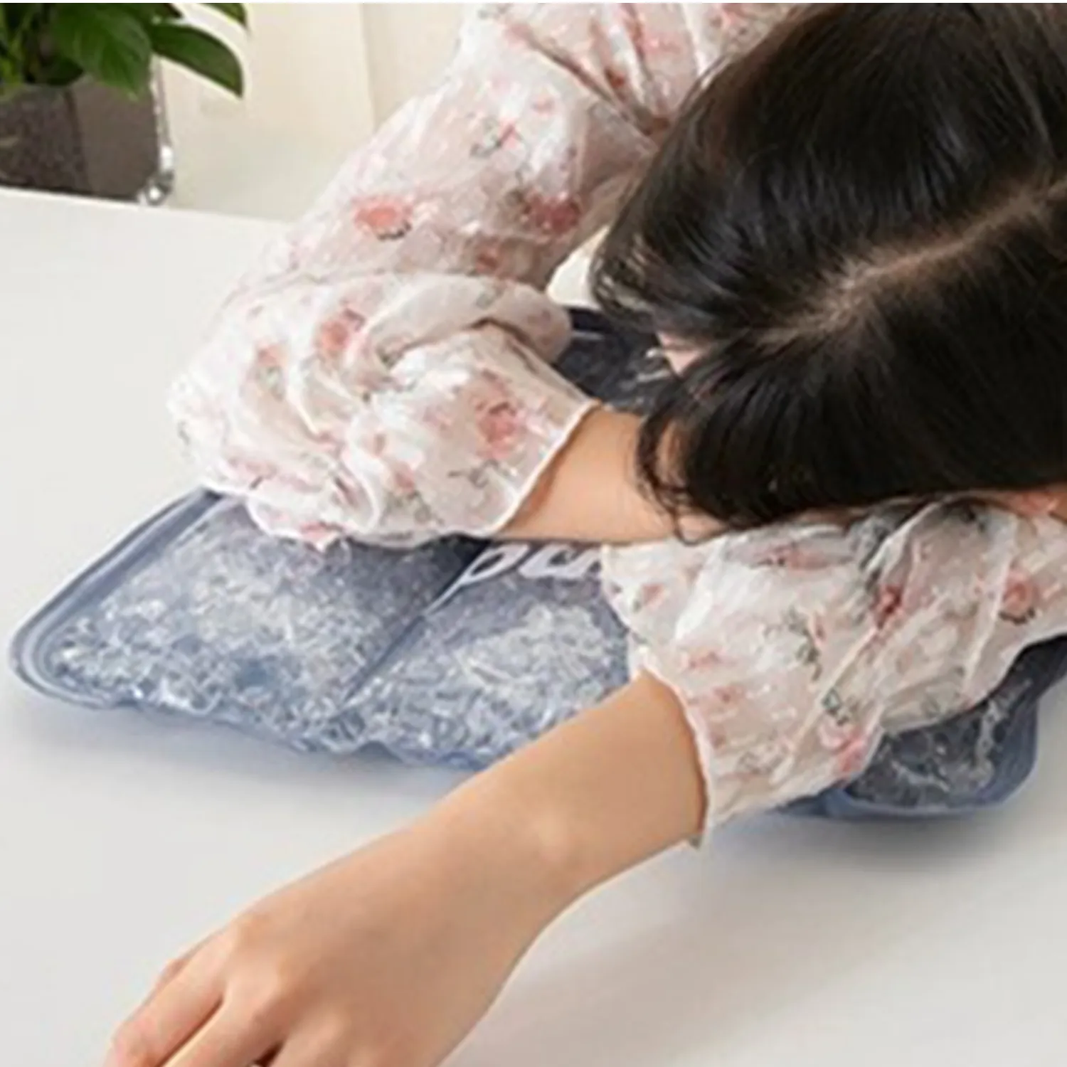 Summer jelly gel cooling ice pad 1