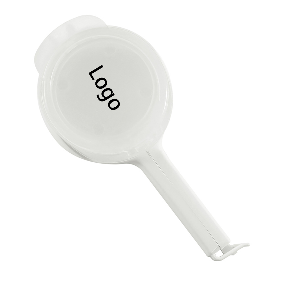Sealing clip with cover for easy access 1
