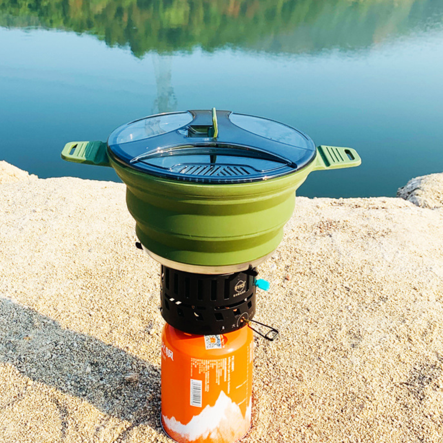 85oz Silicone Folding Camping Pot 11