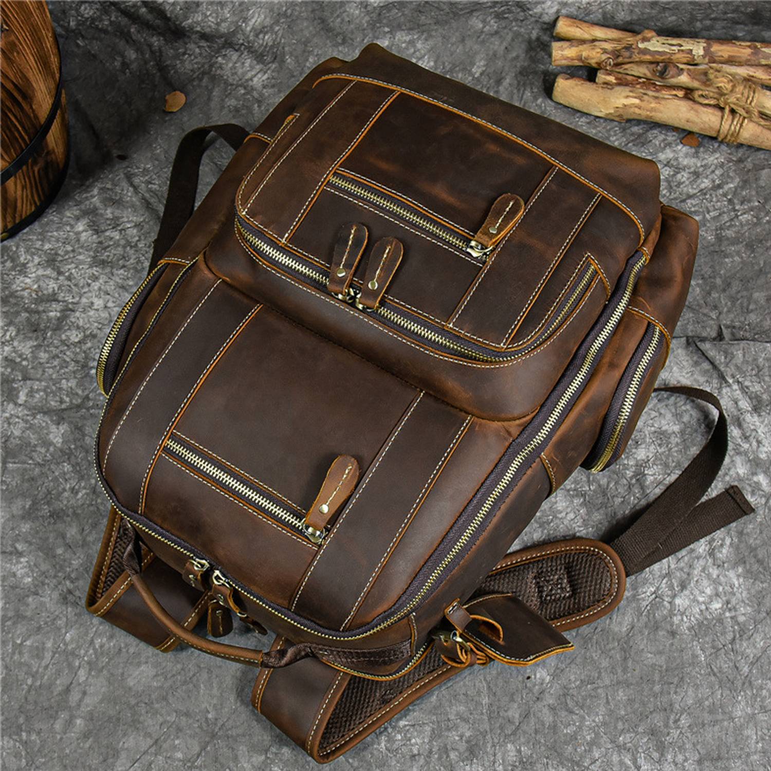 Large Capacity Leather Travel Retro Men's Backpack 9