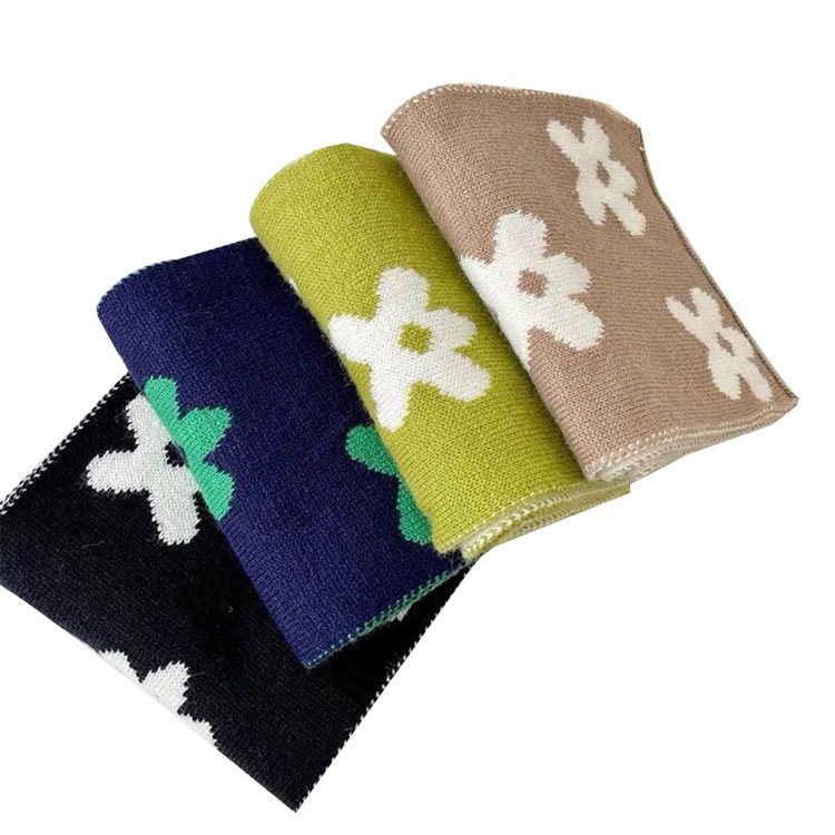 Double-Sided Floral Knitted Wool Scarf 2