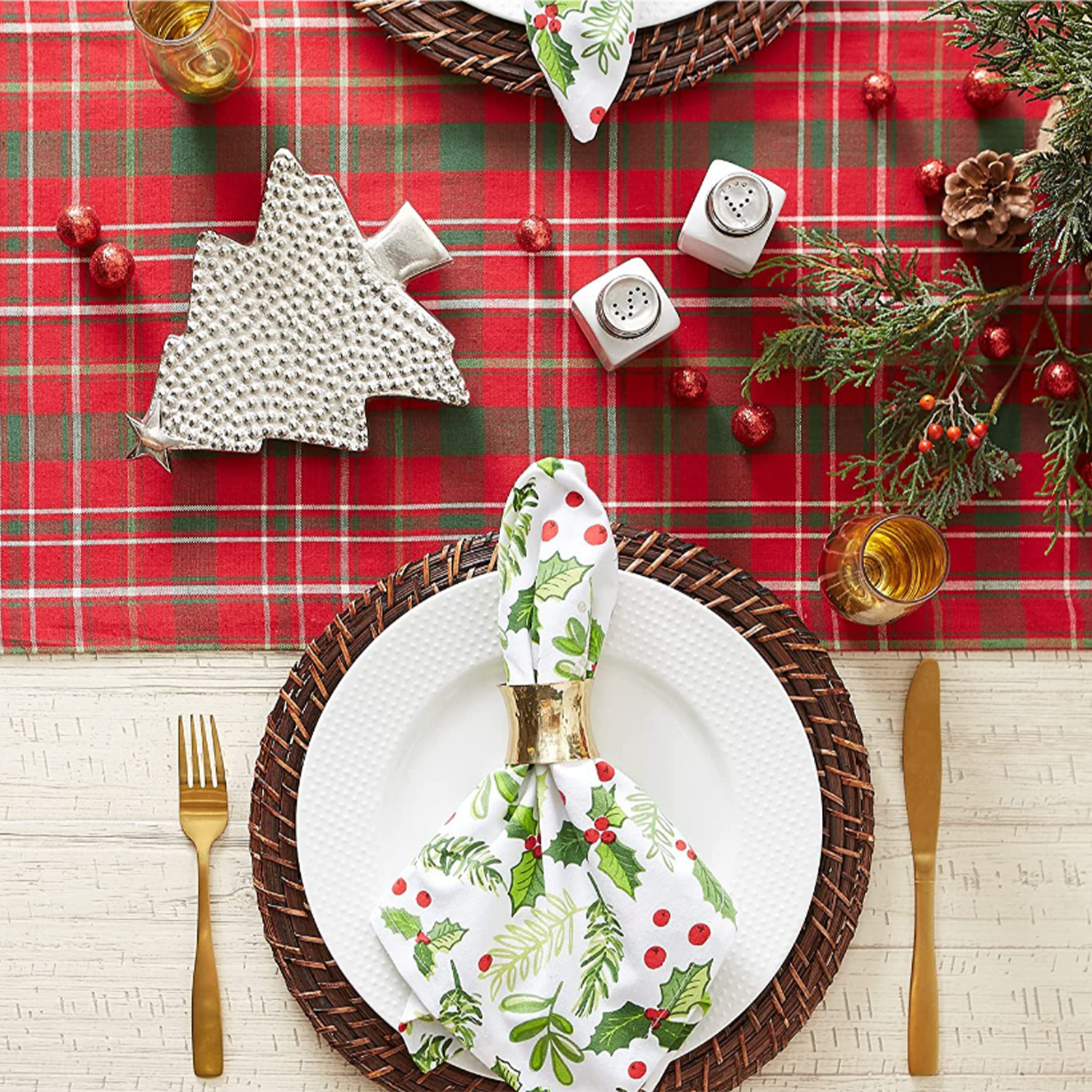 Christmas table flag and tablecloth 3