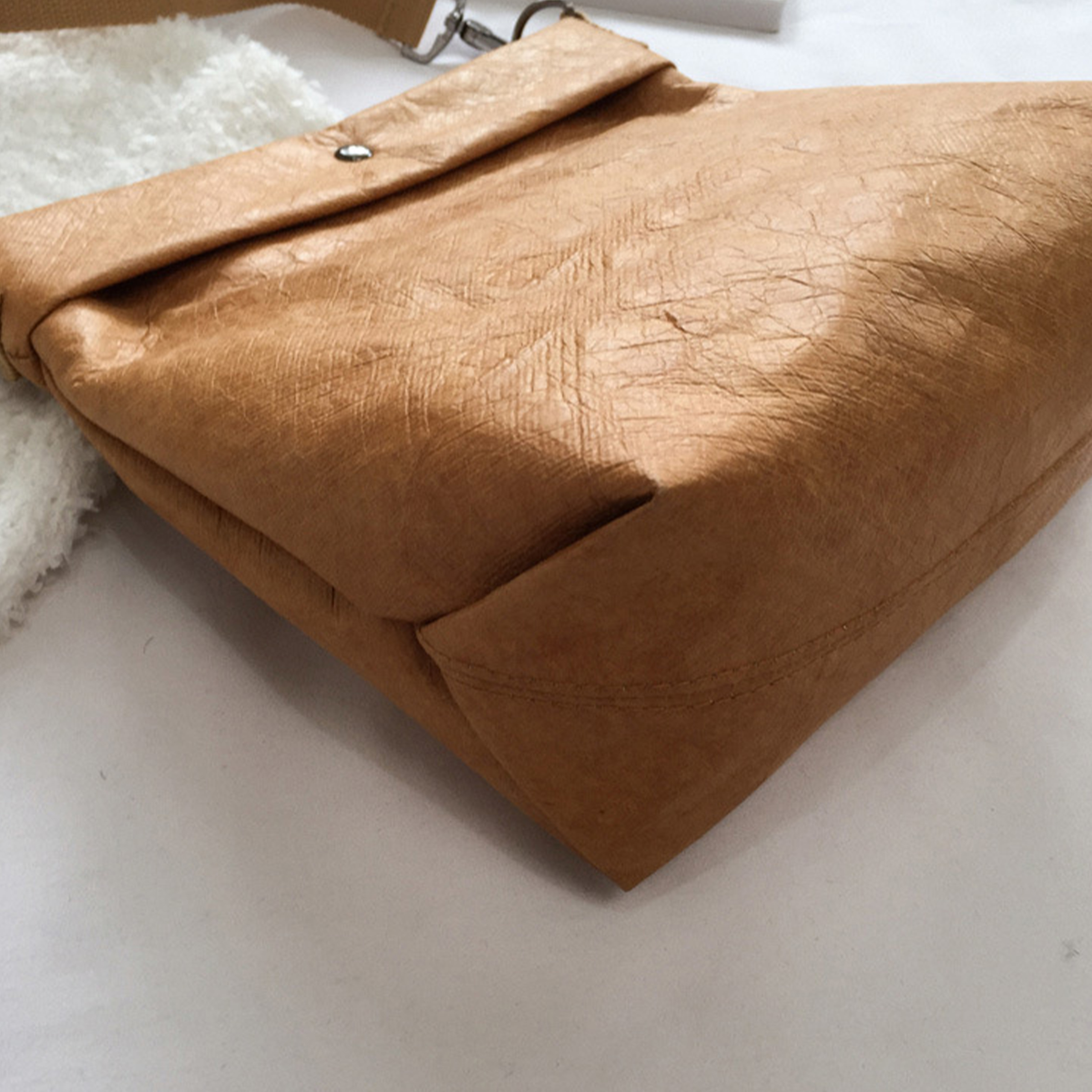 Tyvek Large Capacity Retro Shoulder Bag 5