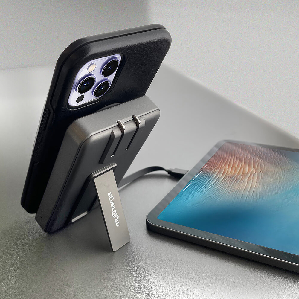Maglock Hub+ 5 000mAh All in One Wireless Charger