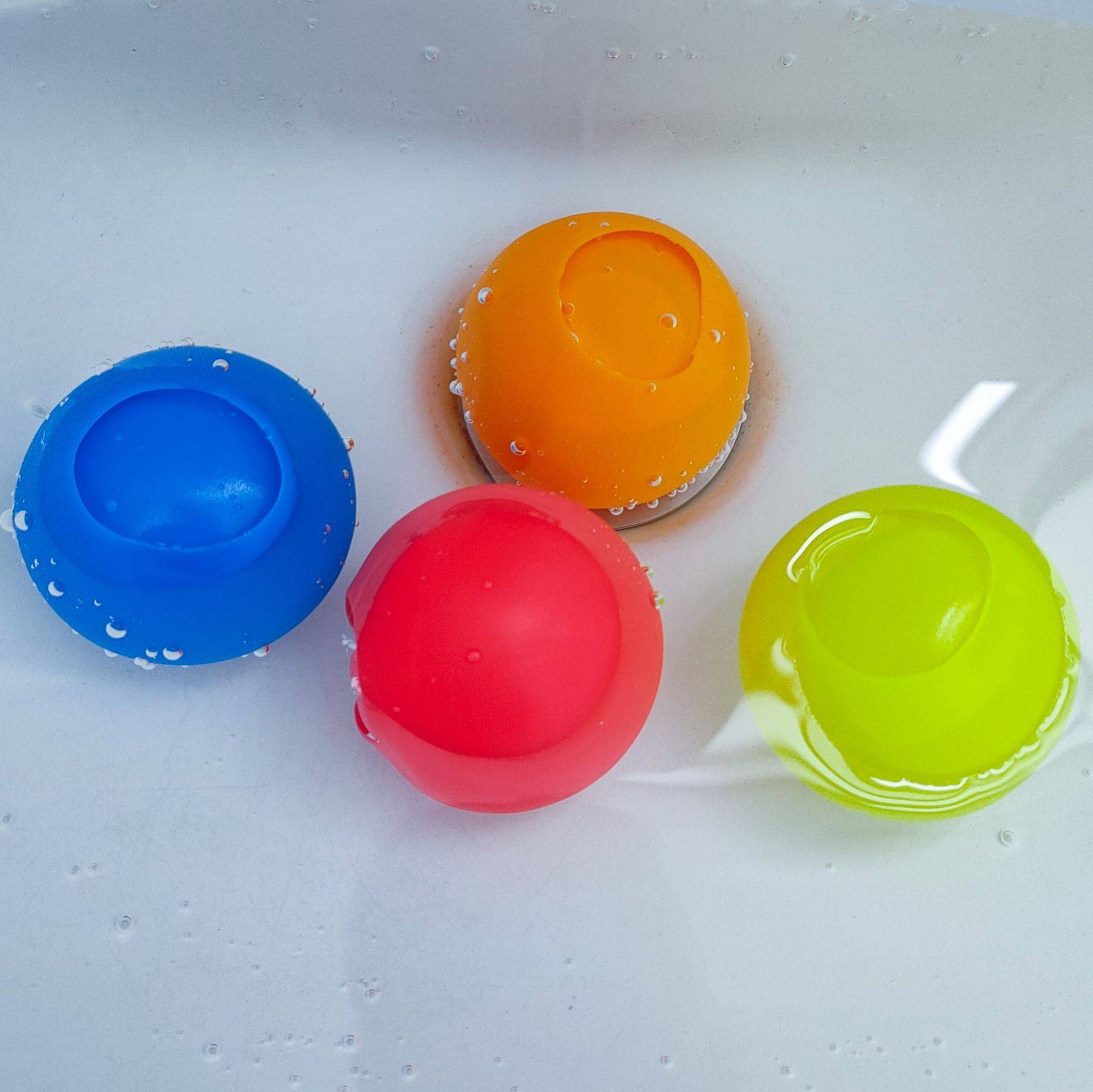 Reusable Water Bomb 4