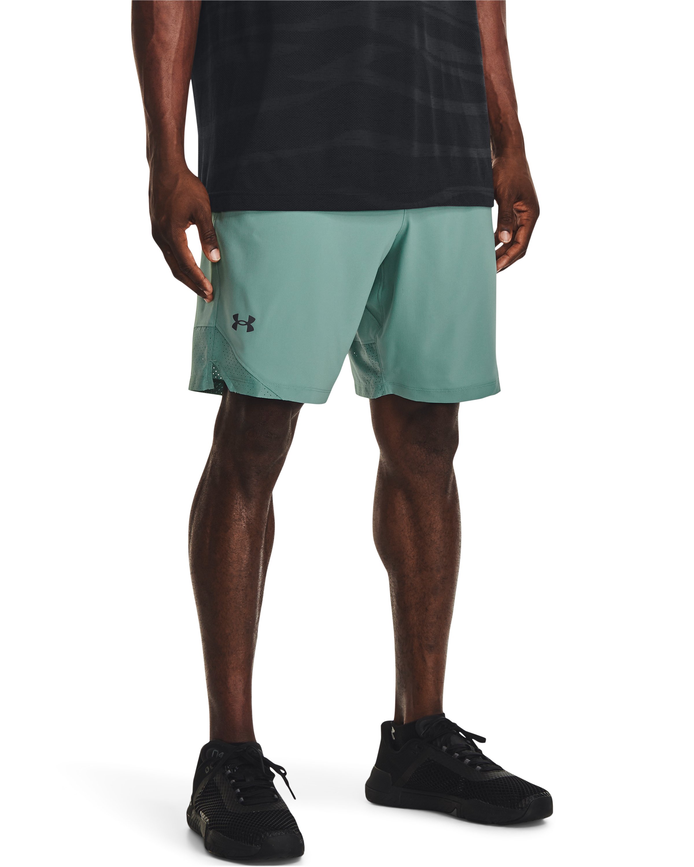 UA Vanish Woven Men's 8 Shorts 18