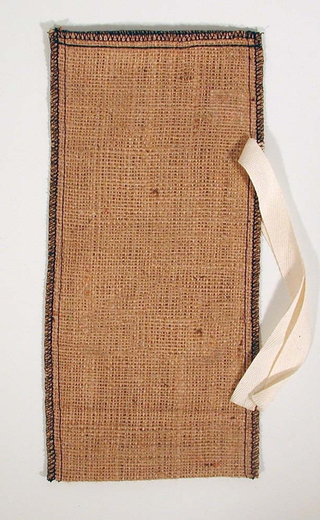 Tiki Burlap/Jute Wine Pouch with Tie 6x13" 1