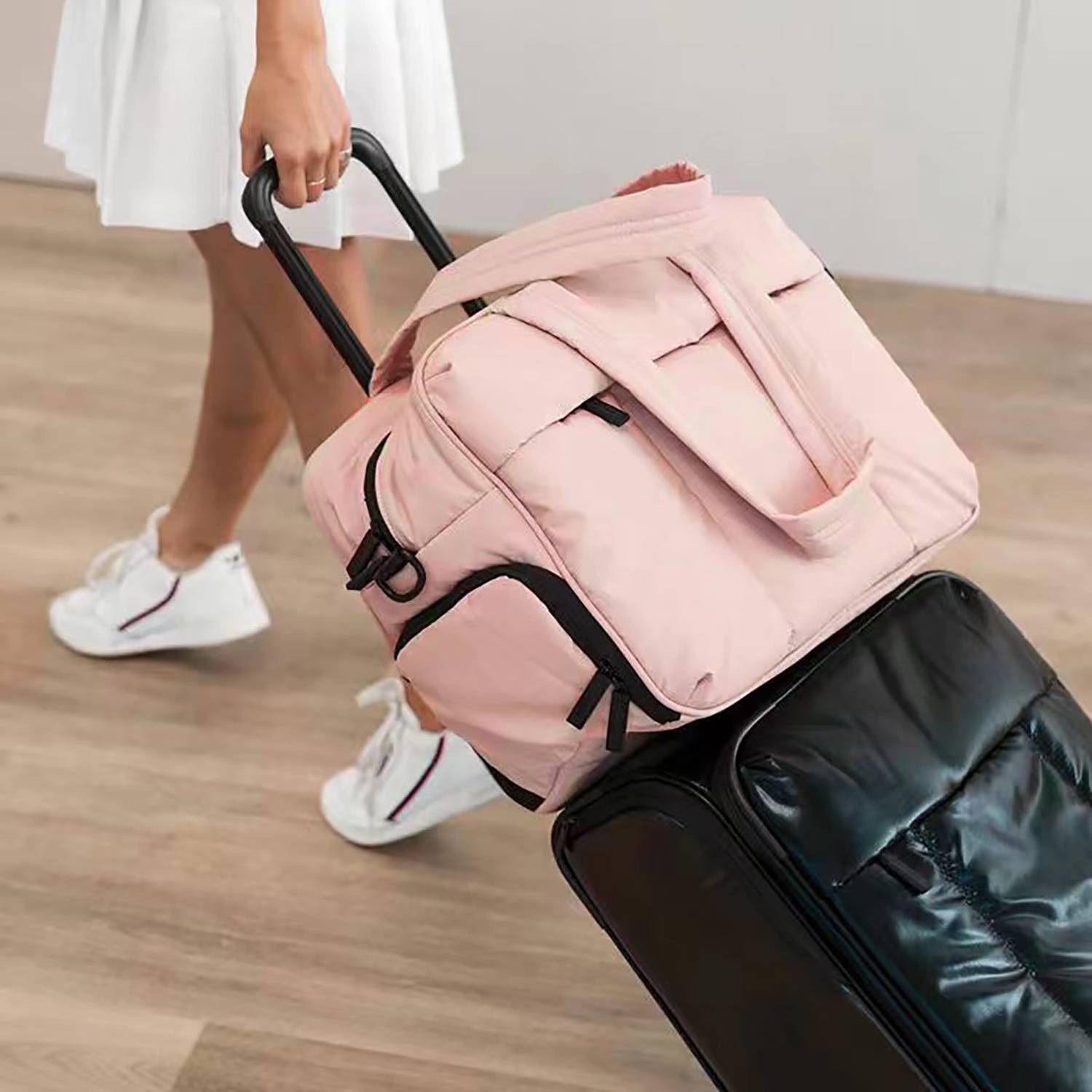 Lightweight Travel Duffel bag w/ Shoe Compartmenttan 10