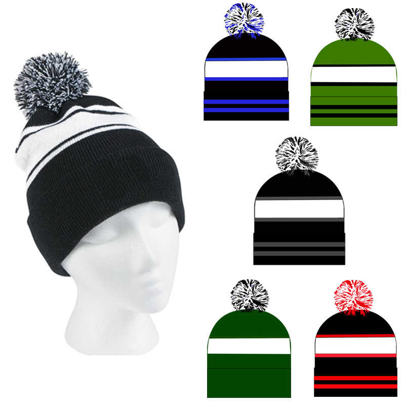 Knitted Hat With Pompom 1