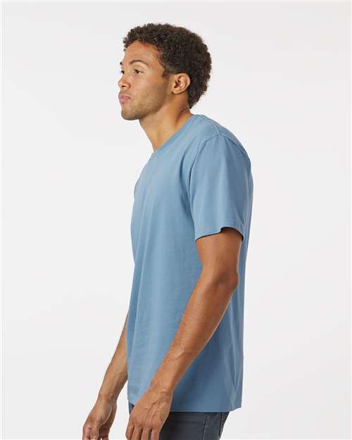 Unisex Classic T-Shirt - 200 100