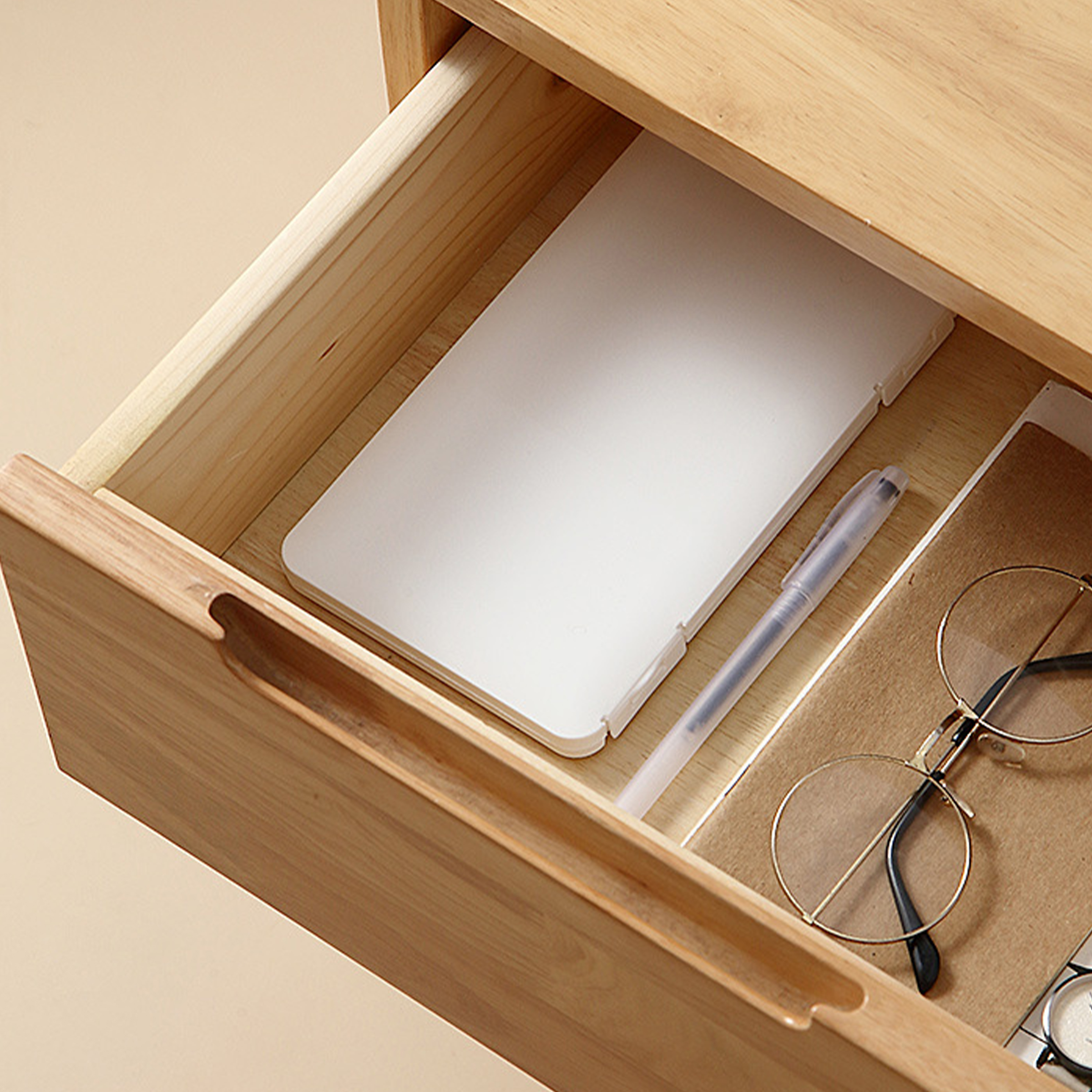 Polypropylene Creative Portable Mask Storage Box 9