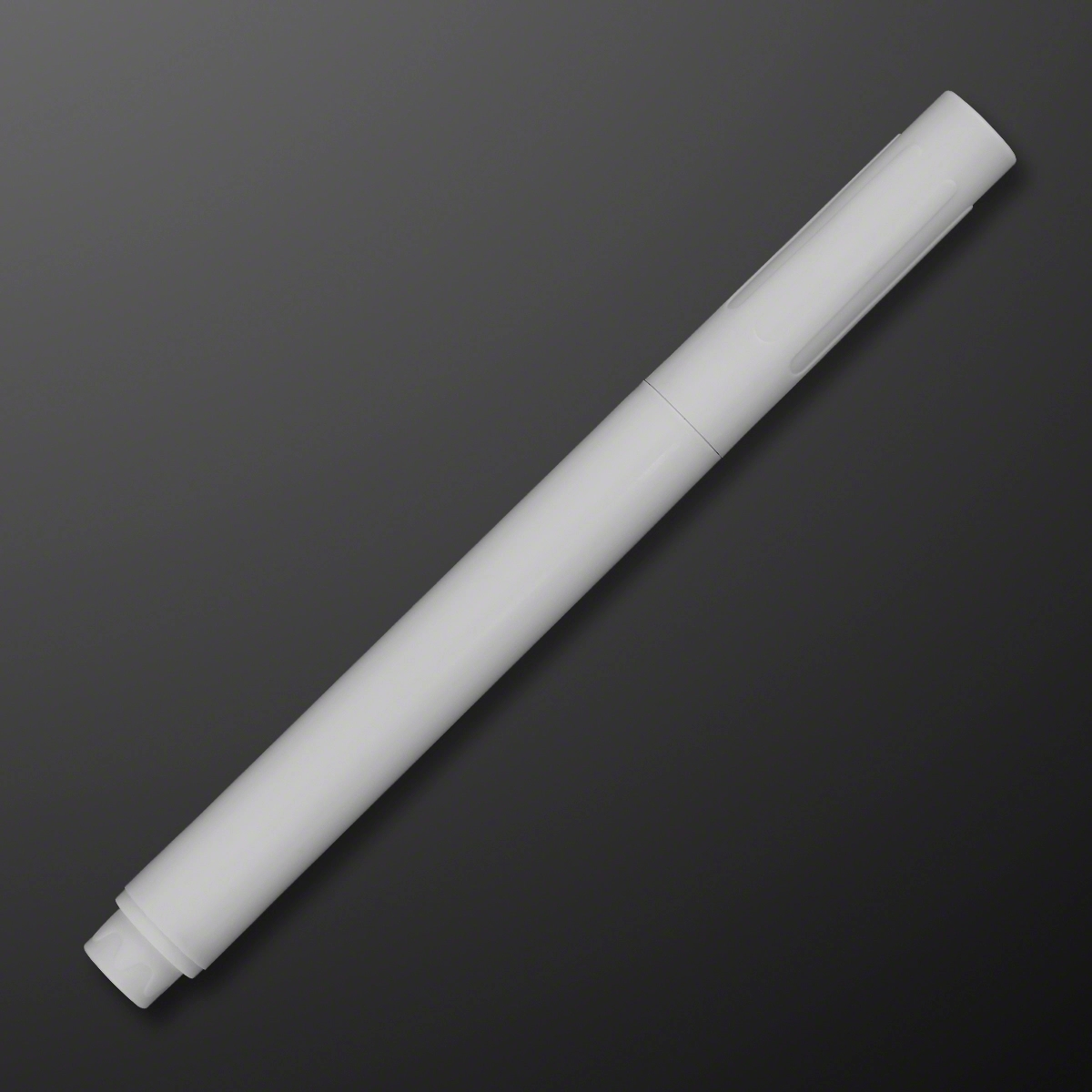 White Ink Marker For Light Badges and Cups 2