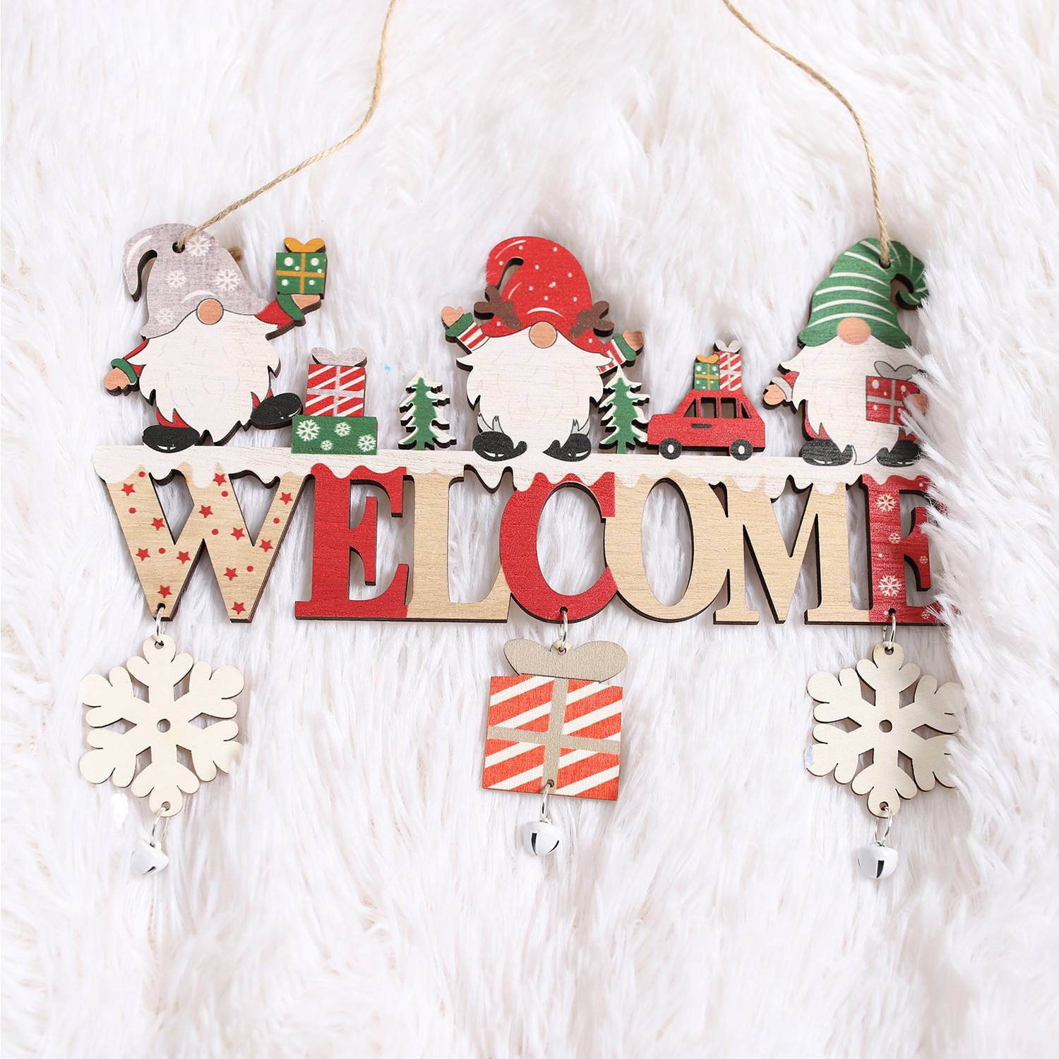 Christmas wooden pendant 2