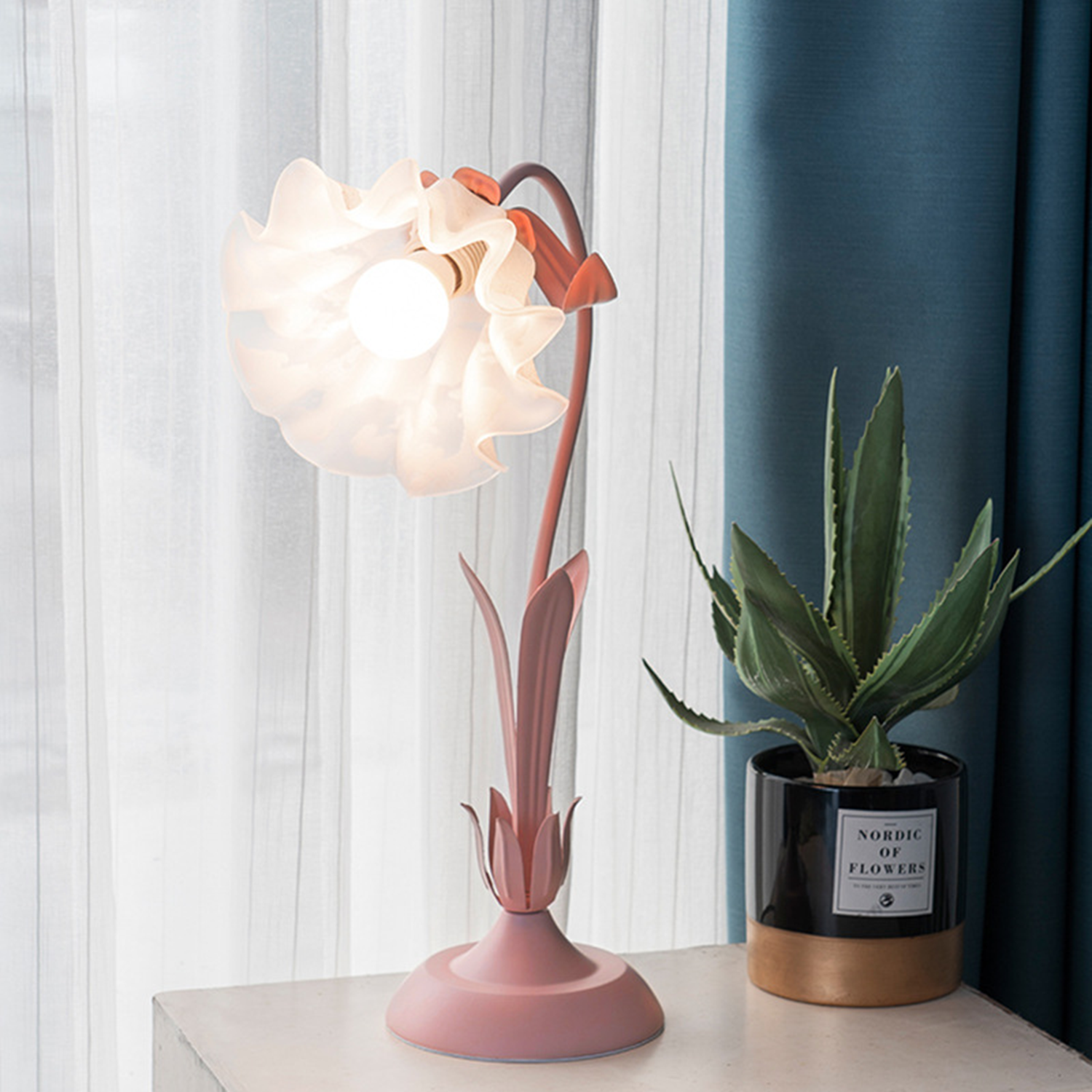 Cute Flower Desk Lamp 3