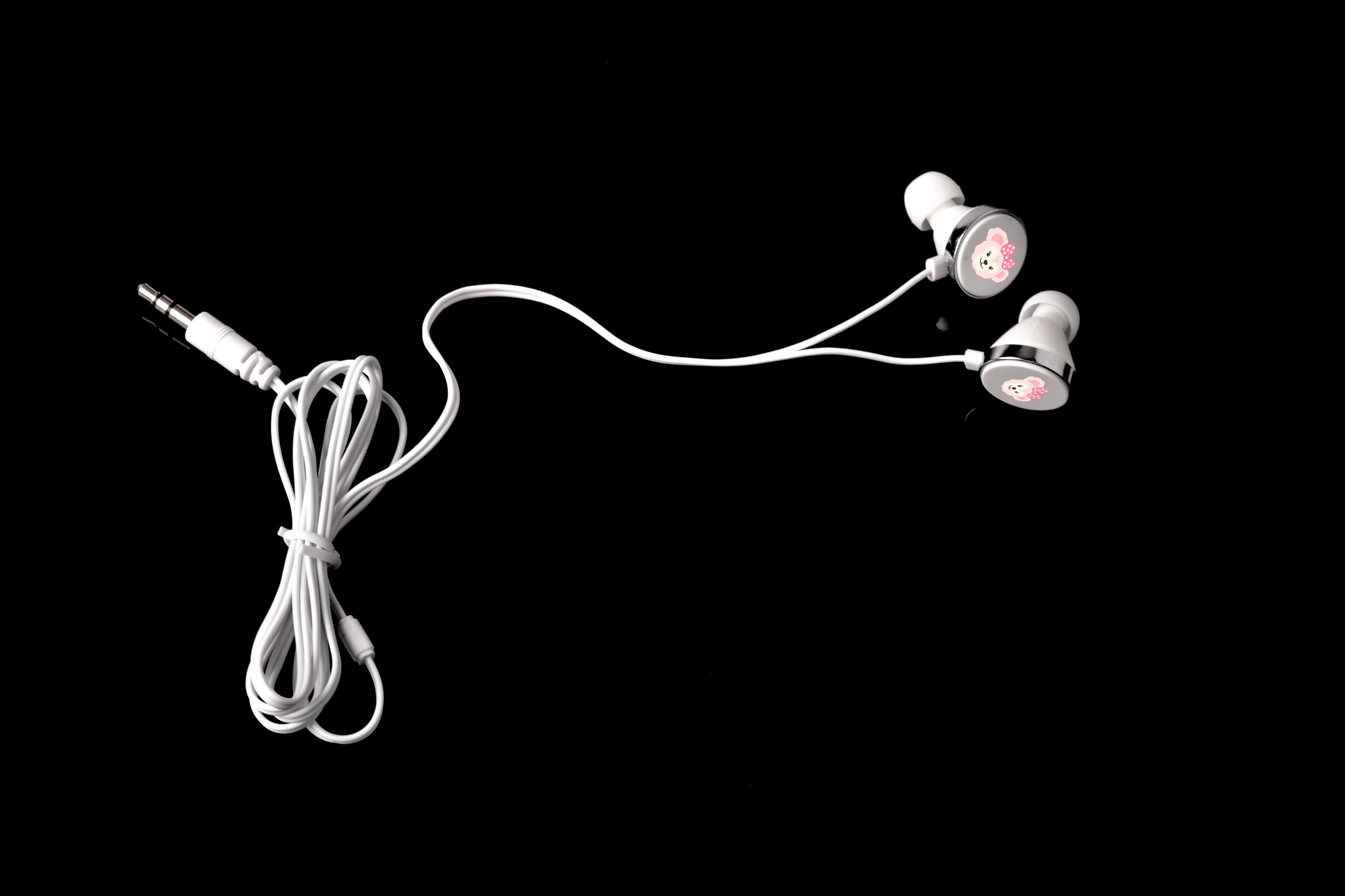 Lightweight Wired Earbuds 2