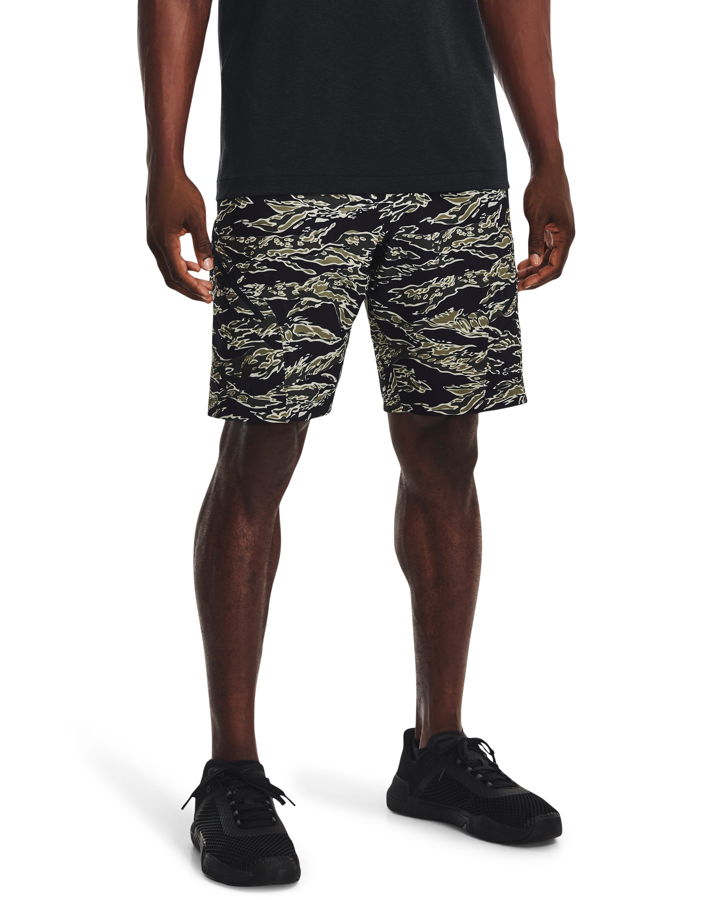 UA Unstoppable Men's 9 Cargo Shorts 2