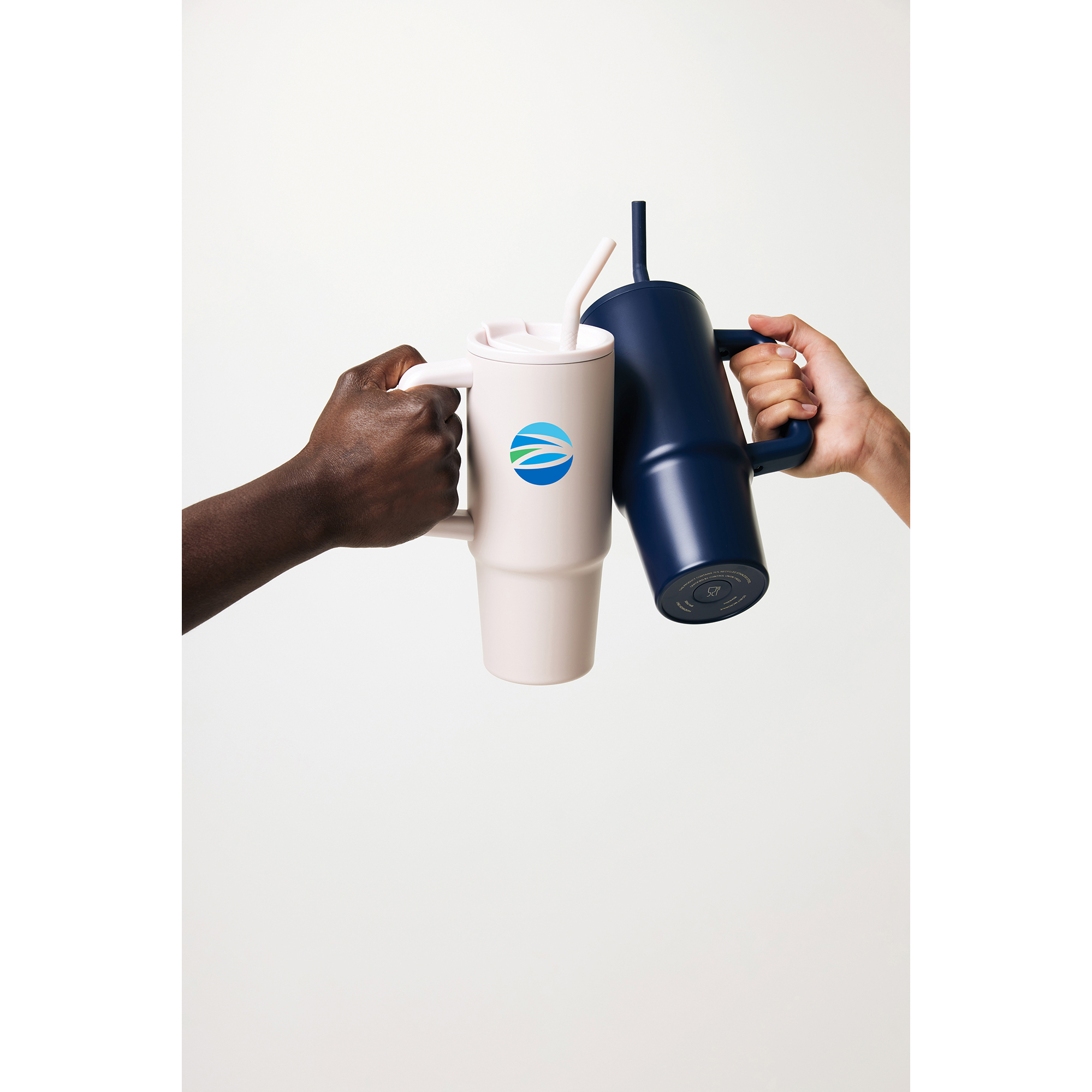 Embrace Deluxe Recycled Stainless Steel Tumbler 900ml 30