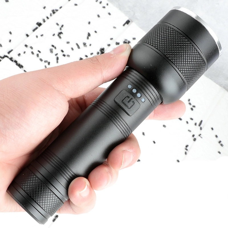 Custom Zoomable Flashlights With High Lumens 3
