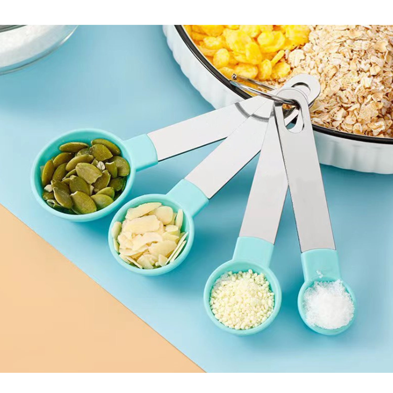 Set Of 8 With Graduated Plastic Measuring Spoons 2