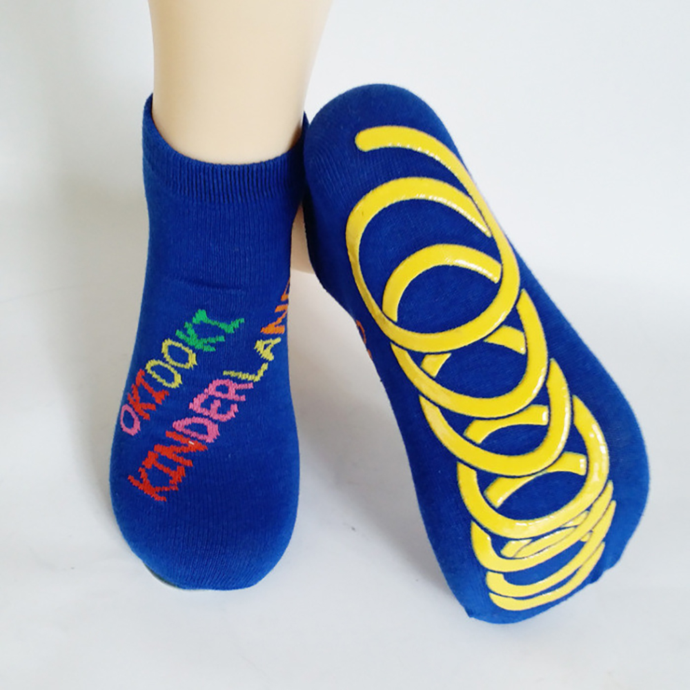 Custom Children Soft Non Slip Trampoline Socks / Yoga Socks 1