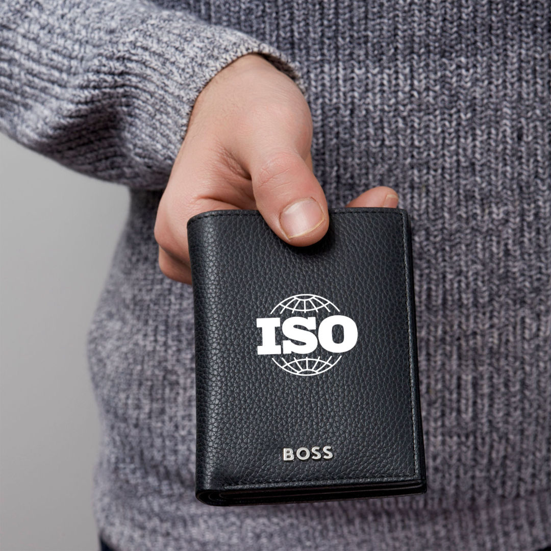 Hugo Boss® Classic Grained Trifold Card Holder 7